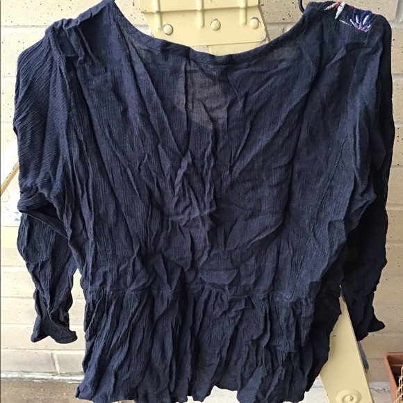 Navy Blouse - Picture 4 of 4